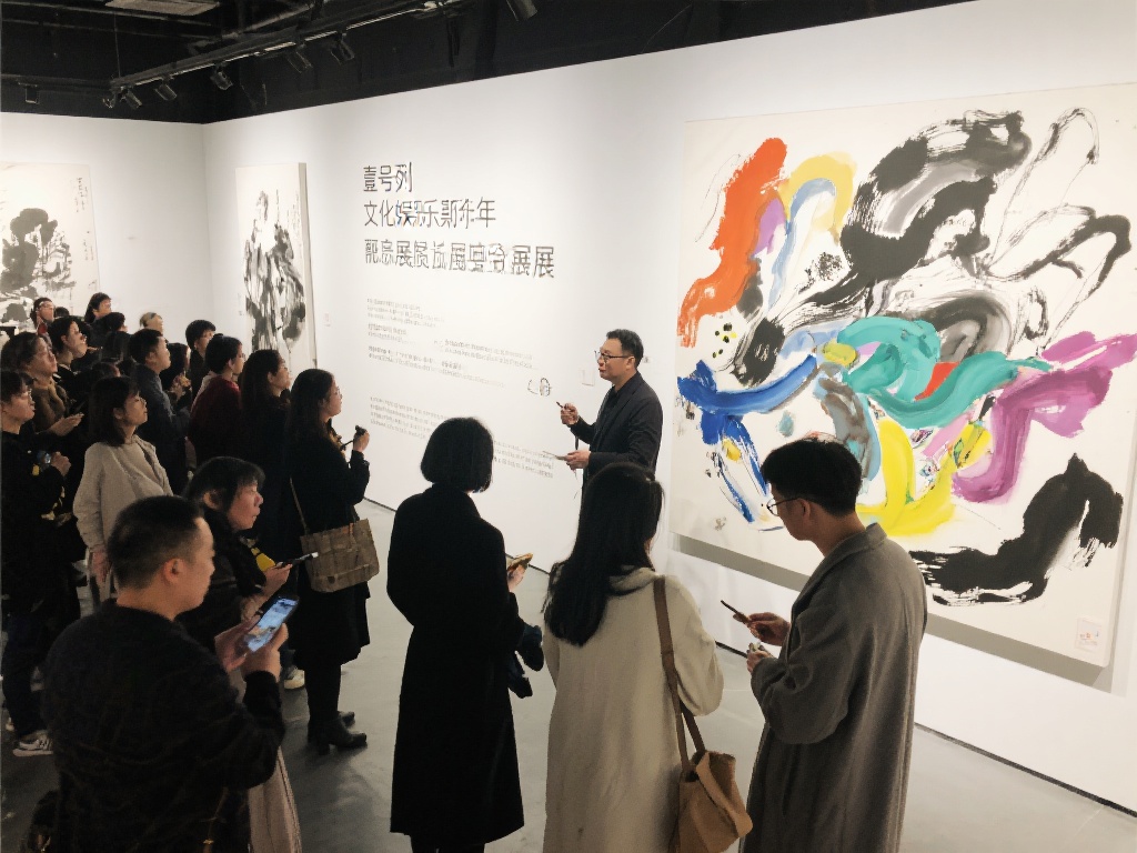 例如，壹号文化娱乐曾在去年举办了一场融合展览，将中